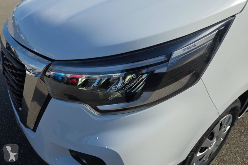 Véhicule utilitaire Nissan PRIASTAR FOURGON