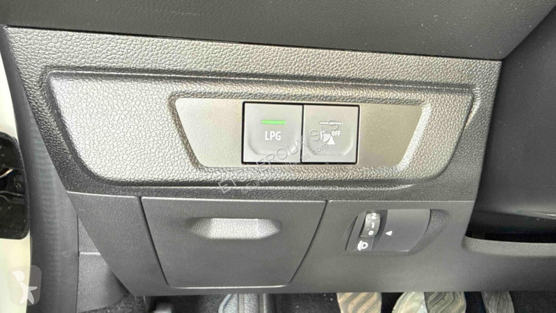 Лекотоварен автомобил Dacia SANDERO