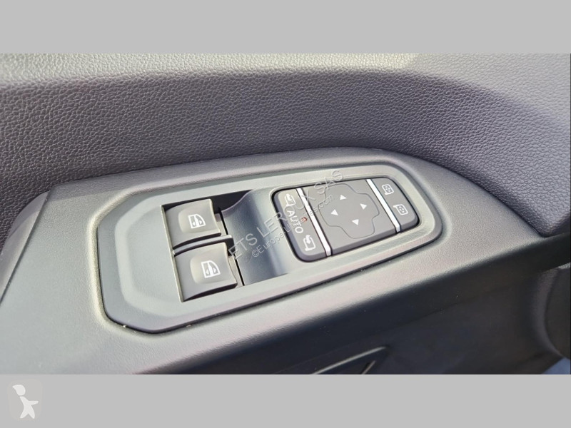 Véhicule utilitaire Renault TRAFIC
