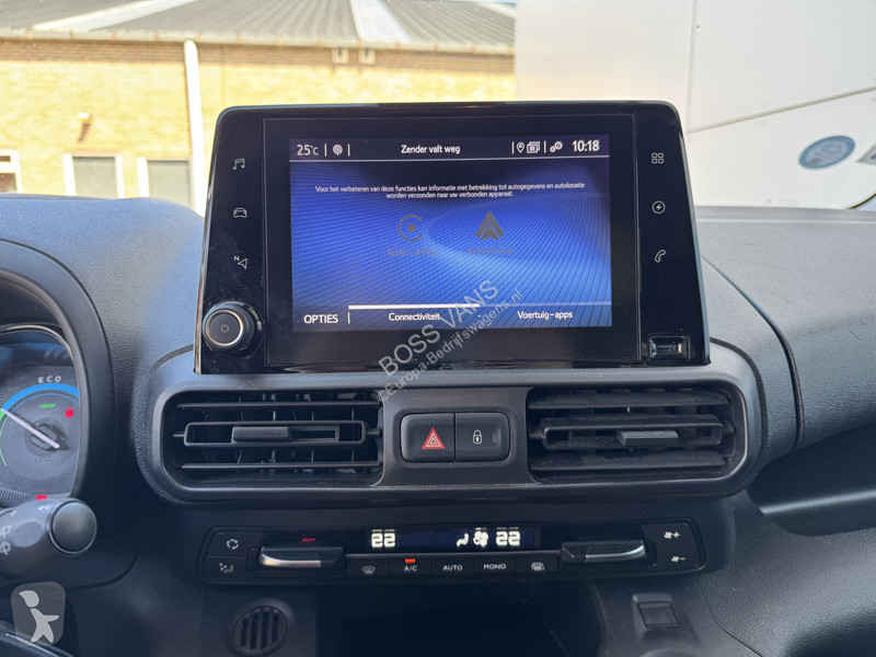 Furgoneta Toyota Comfort 50 kWh L1 Snelladen...