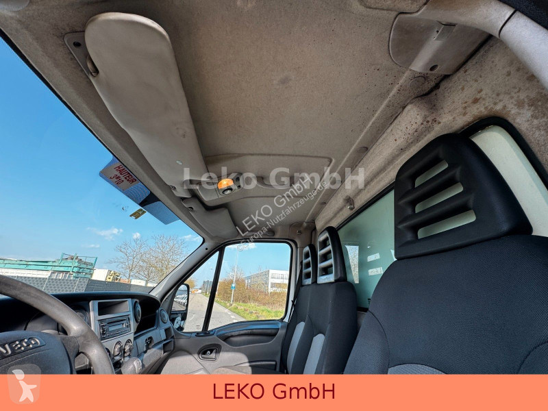 Samochód dostawczy Iveco 35C13 Mit Relec Froid...