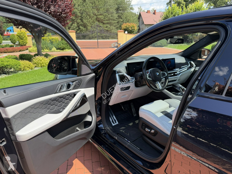 Samochód dostawczy BMW X6 M