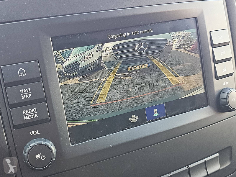 عربة نفعية Mercedes ac carplay 66kWh