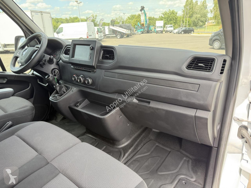 Véhicule utilitaire Renault MASTER Grand...