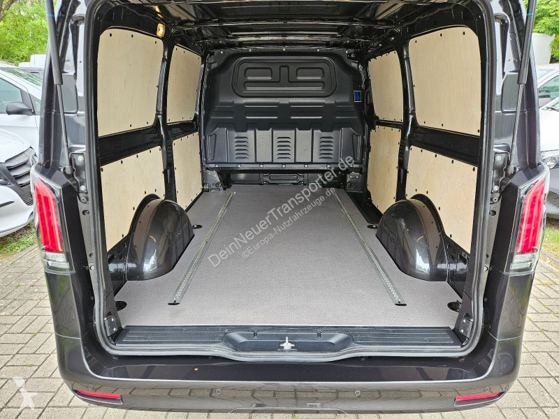 عربة نفعية Mercedes Vito  PRO LANG 9°°°KM|LED...