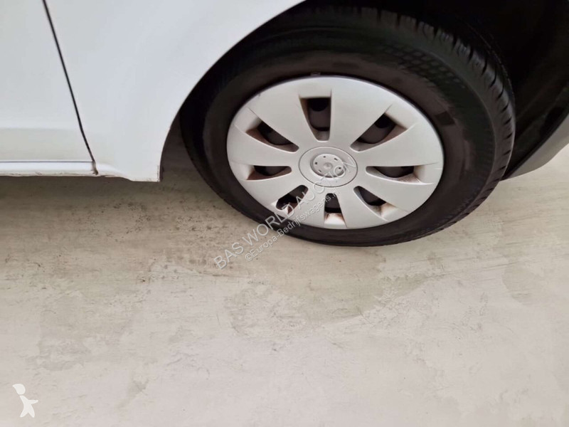 Лекотоварен автомобил Mercedes 110 CDI Lang DC...