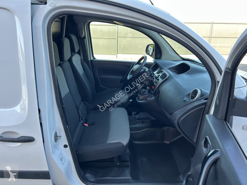 Véhicule utilitaire Renault 1.5 Blue dci 95...