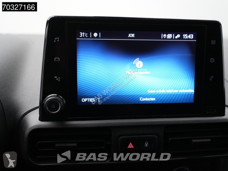 Samochód dostawczy Toyota Benzine L2H1 Navi...