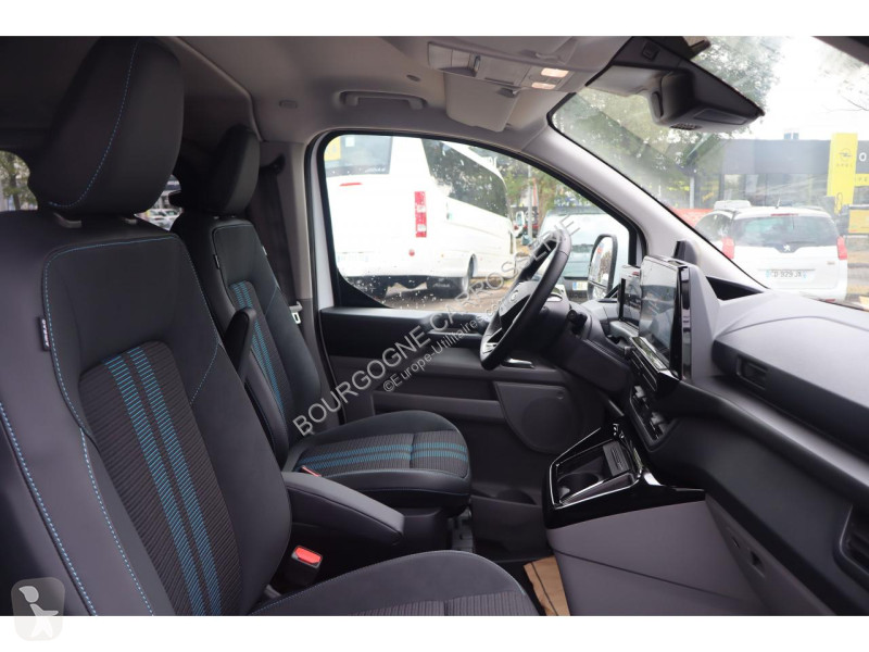 Véhicule utilitaire Ford TRANSIT CUSTOM 2.0...