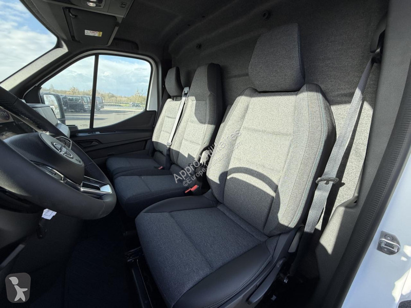 Véhicule utilitaire Nissan INTERSTAR 3.5t L3H2...