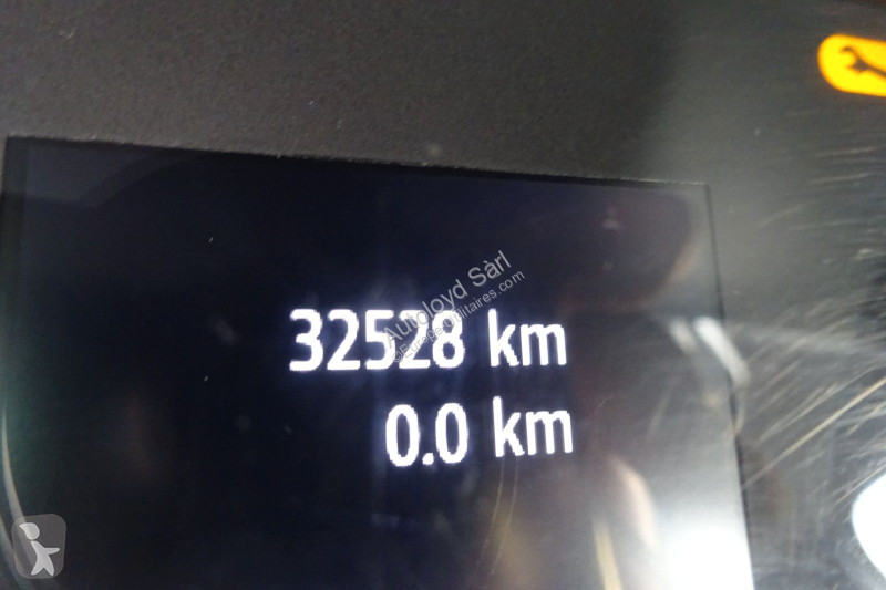 عربة نفعية Dacia SANDERO 1.0 TCE 100