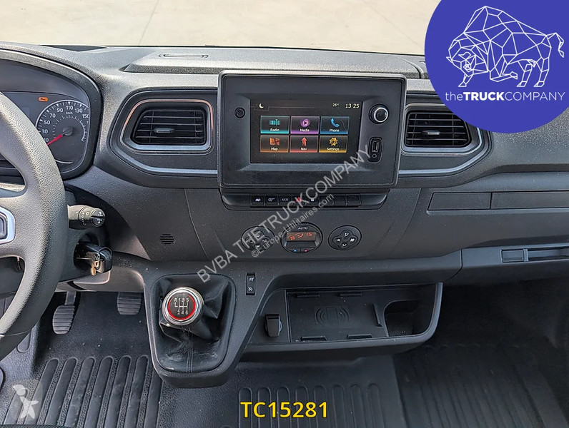 عربة نفعية Renault 2.2 DCI KOFFER MET LIFT