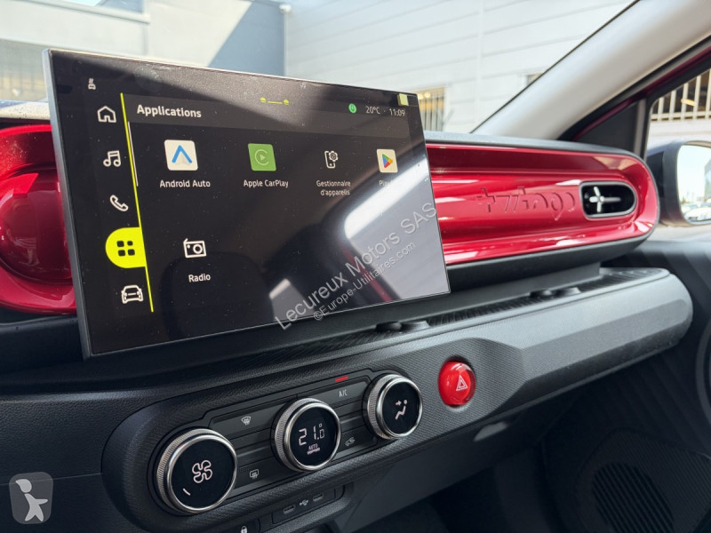 Veicolo commerciale Renault E-tech (4) techno...