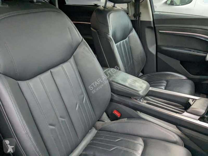 Véhicule utilitaire Audi