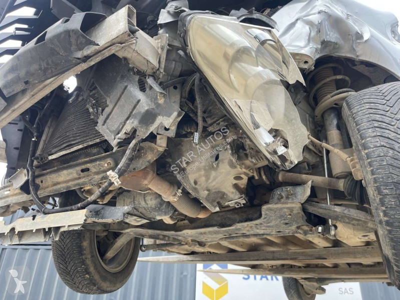 عربة نفعية Peugeot