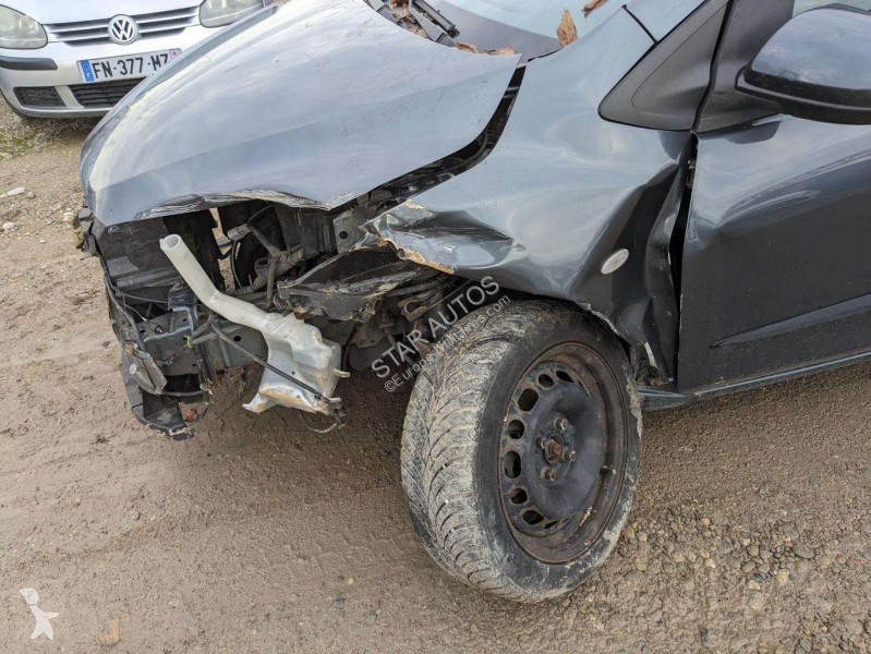 Samochód dostawczy Mazda