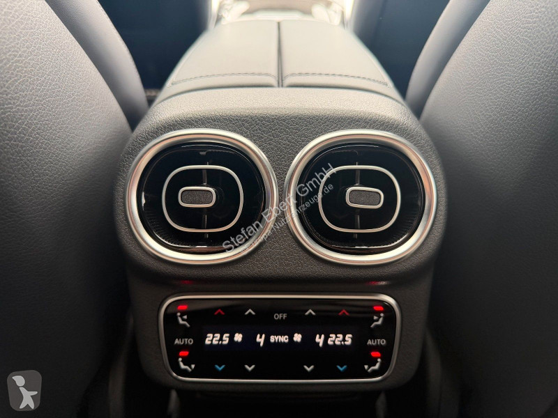 Samochód dostawczy Mercedes 63 AMG...