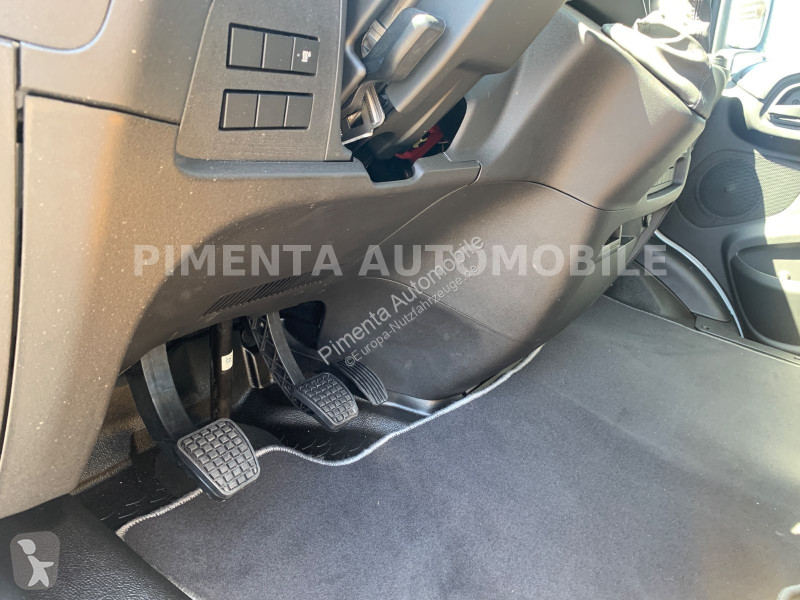 Furgoneta Iveco 70C18H PRITSCHE 4,80m x 2,35mB AHK