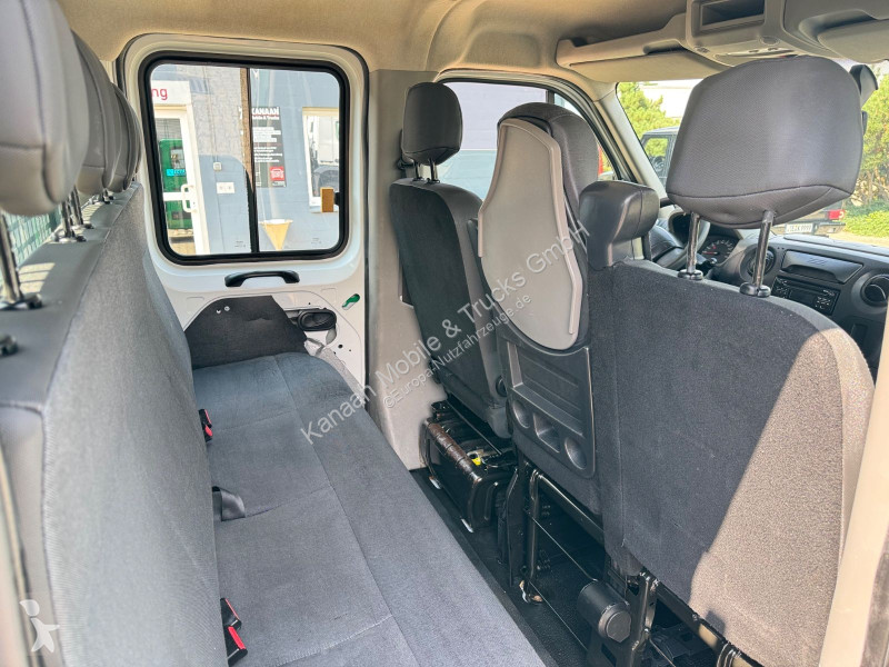 Véhicule utilitaire Renault III DoKa Pritsche...