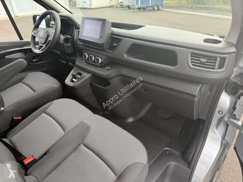 Véhicule utilitaire Renault TRAFIC 3T0 L1H1...