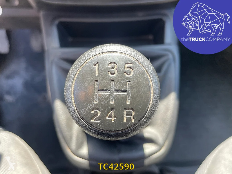 عربة نفعية Peugeot 1.2 HDI - AIRCO