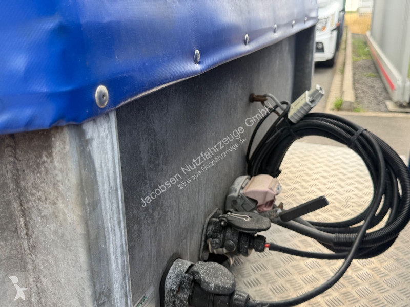 عربة نفعية Iveco 40c17 + Veldhuizen P33-2...