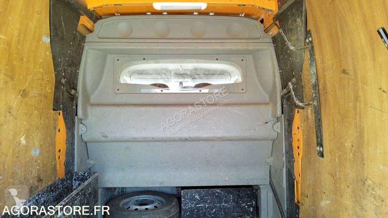 عربة نفعية Renault MASTER