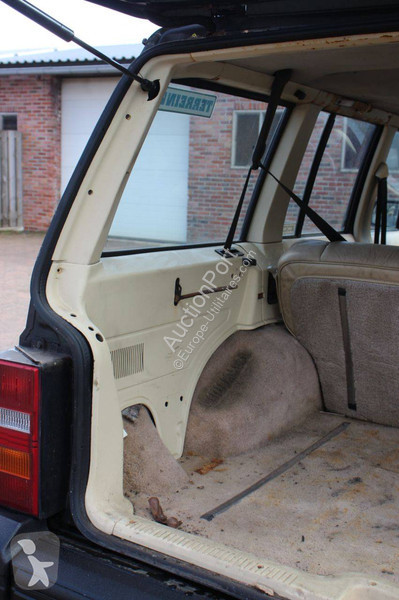عربة نفعية Jeep Limited