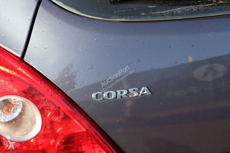 عربة نفعية Opel