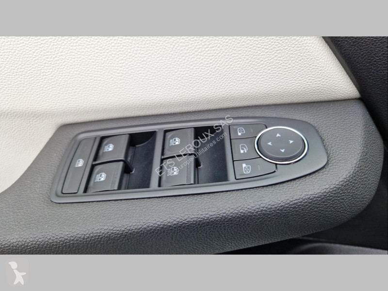 Veicolo commerciale Renault CLIO V