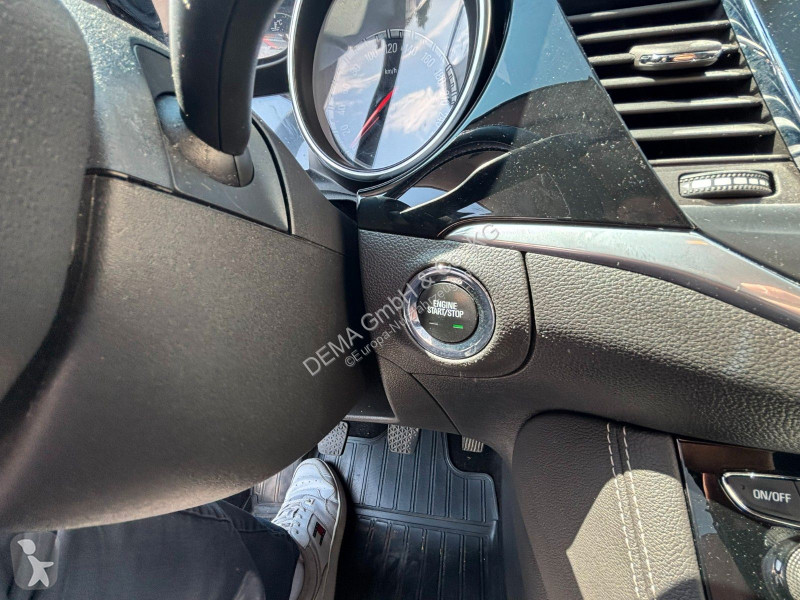 Samochód dostawczy Opel K Sports Tourer...