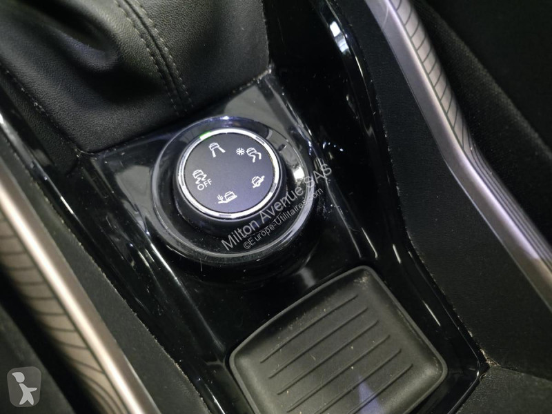 Véhicule utilitaire Peugeot 2008 1.6 e-HDi FAP...