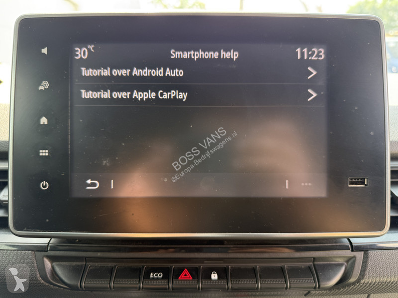 Samochód dostawczy Renault E-Tech 45kWh 122PK...
