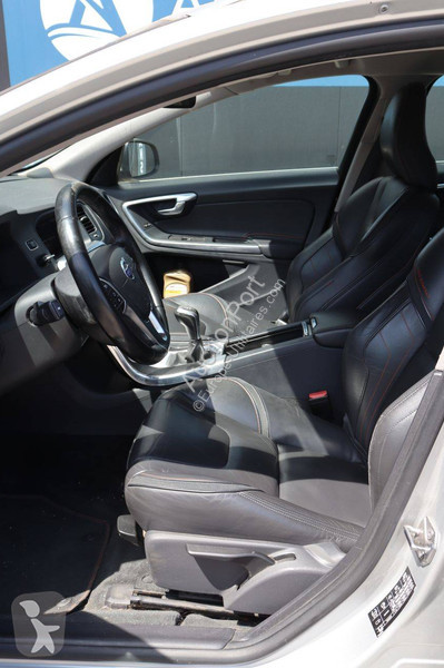 Samochód dostawczy Volvo D3 R-Design