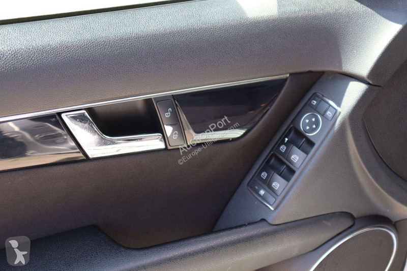 عربة نفعية Mercedes CDI C-Klasse