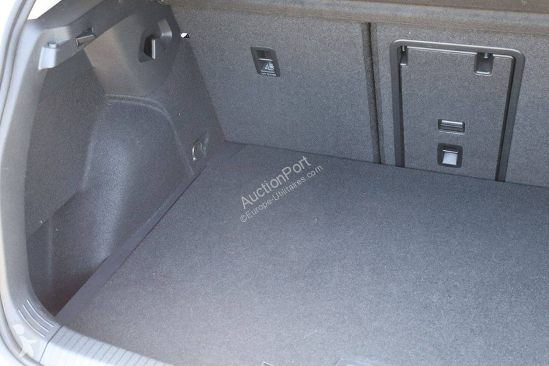 عربة نفعية Volkswagen VIII