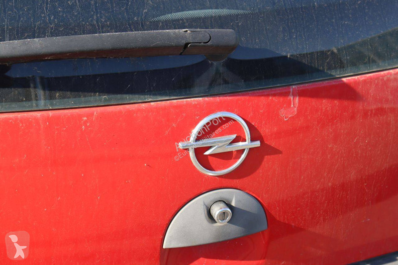 Samochód dostawczy Opel