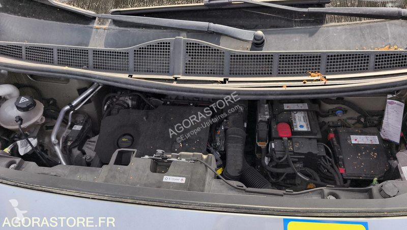 Véhicule utilitaire Opel ZAFIRA