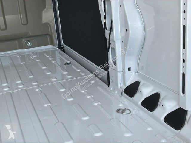 Furgoneta Peugeot BOXER L3H2 · 11