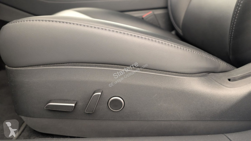 Véhicule utilitaire Tesla  MODEL 3