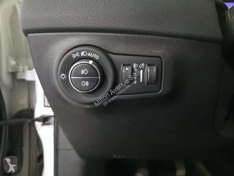 Véhicule utilitaire Jeep 1.3 GSE T4 130 4x2...