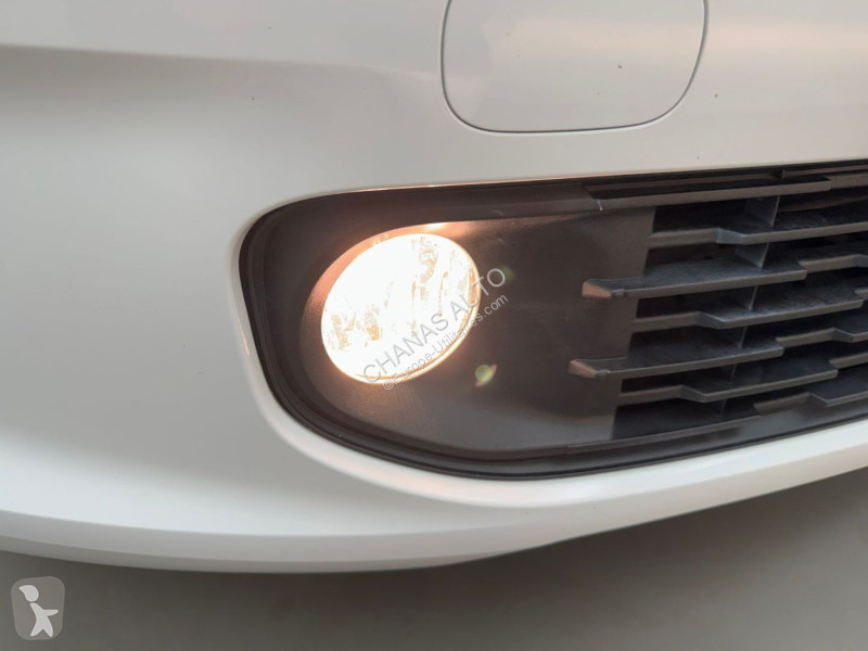 Лекотоварен автомобил Renault 0.9 TCe 95 Intens