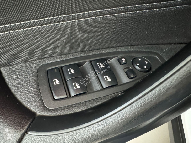 Bedrijfswagen BMW sDrive 18d 150 LOUNGE BVA8