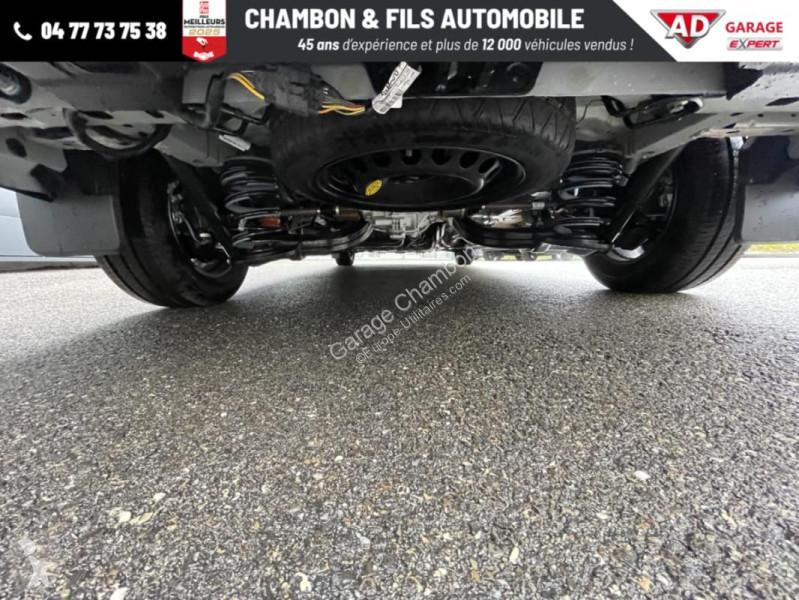 Véhicule utilitaire Ford FOURGON FGN 320 L1H1...