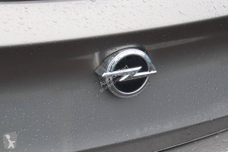 Véhicule utilitaire Opel