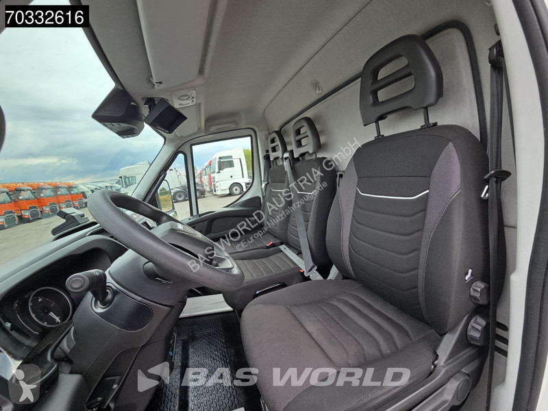 Véhicule utilitaire Iveco 70C21 3.0L Automatik...