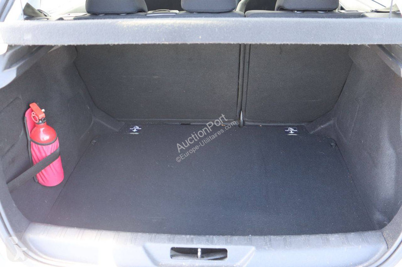 Véhicule utilitaire Peugeot