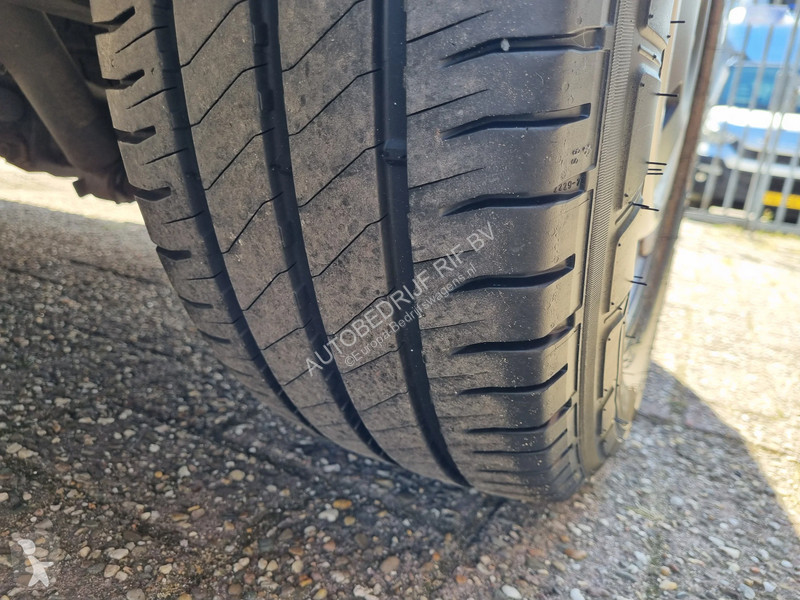 Véhicule utilitaire Mercedes 314 CDI L2H1/...