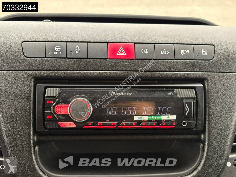 Bedrijfswagen Iveco 35C18 3.0L Doppelbereifung...
