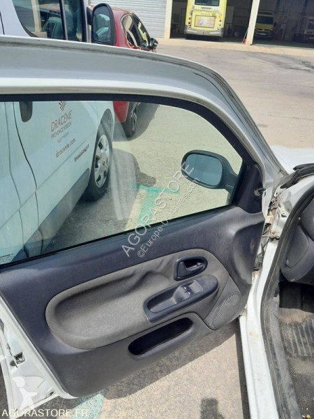 Véhicule utilitaire Renault CLIO